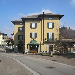**** Aparthotel Moderno Italia