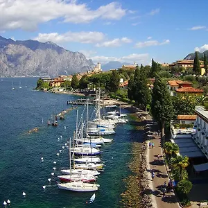 **** Hotel Excelsior Bay Italia