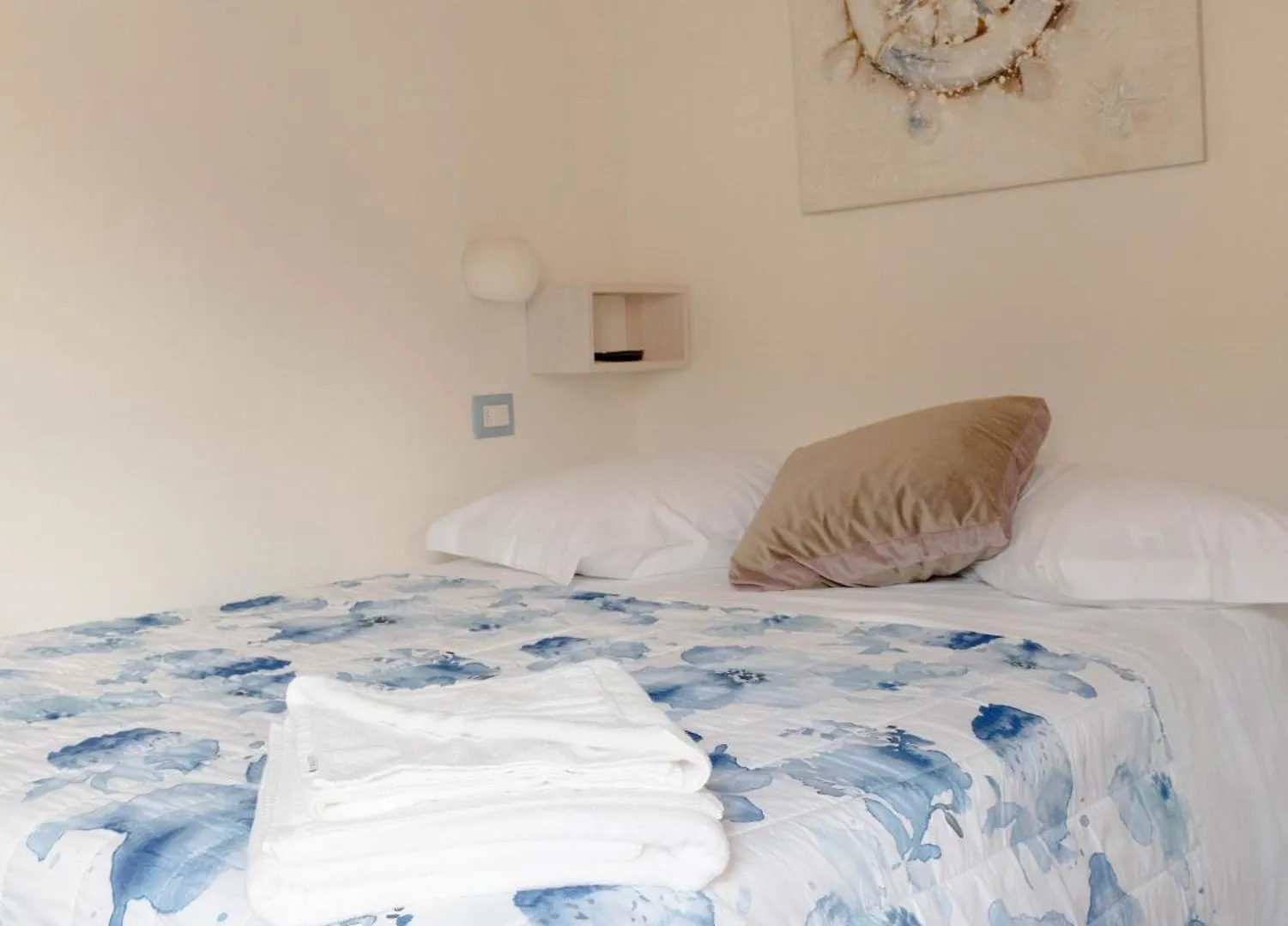 Hotel Domu Elvira Muravera 3*,  Italia